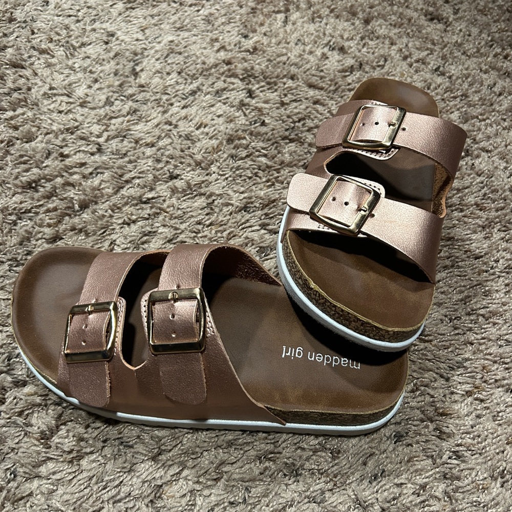 Madden Girl rose gold Double-Buckle Sandals